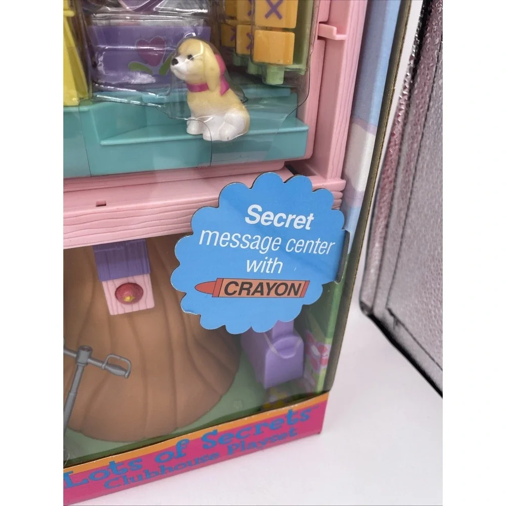 2002 KELLY CLUB LOTS OF SECRETS CLUBHOUSE PLAYSET - 88923 - ORI BOX UNOPENED - Picture 4 of 16